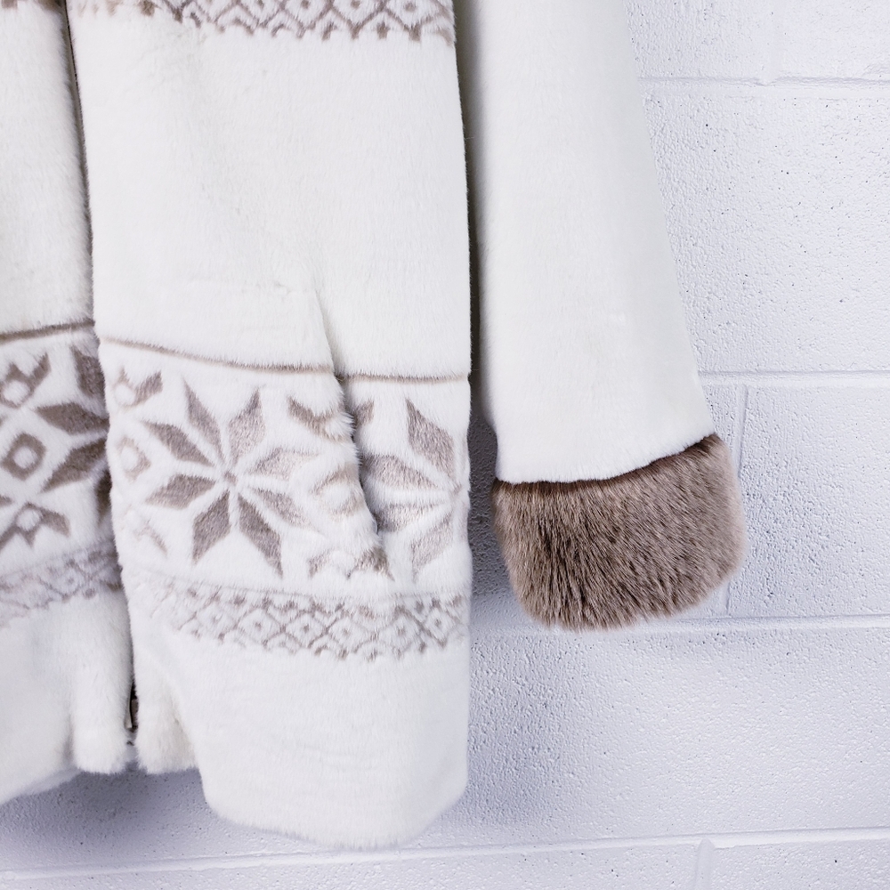 SM2 Faux Fur Penny‎ Lane Style Coat White Brown Nordic Print Women's Size Large - Picture 5 of 10